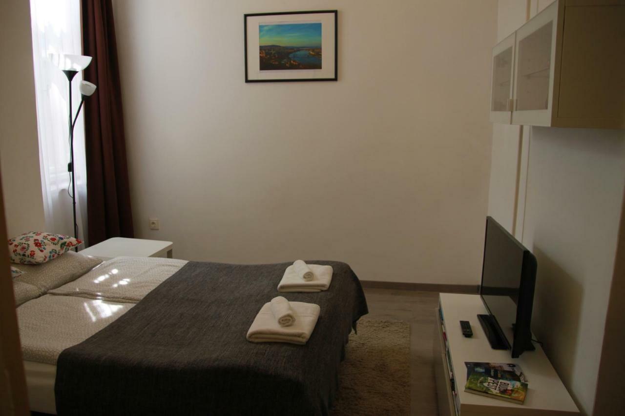 Duna Szecsi Apartman Budapest Exterior photo