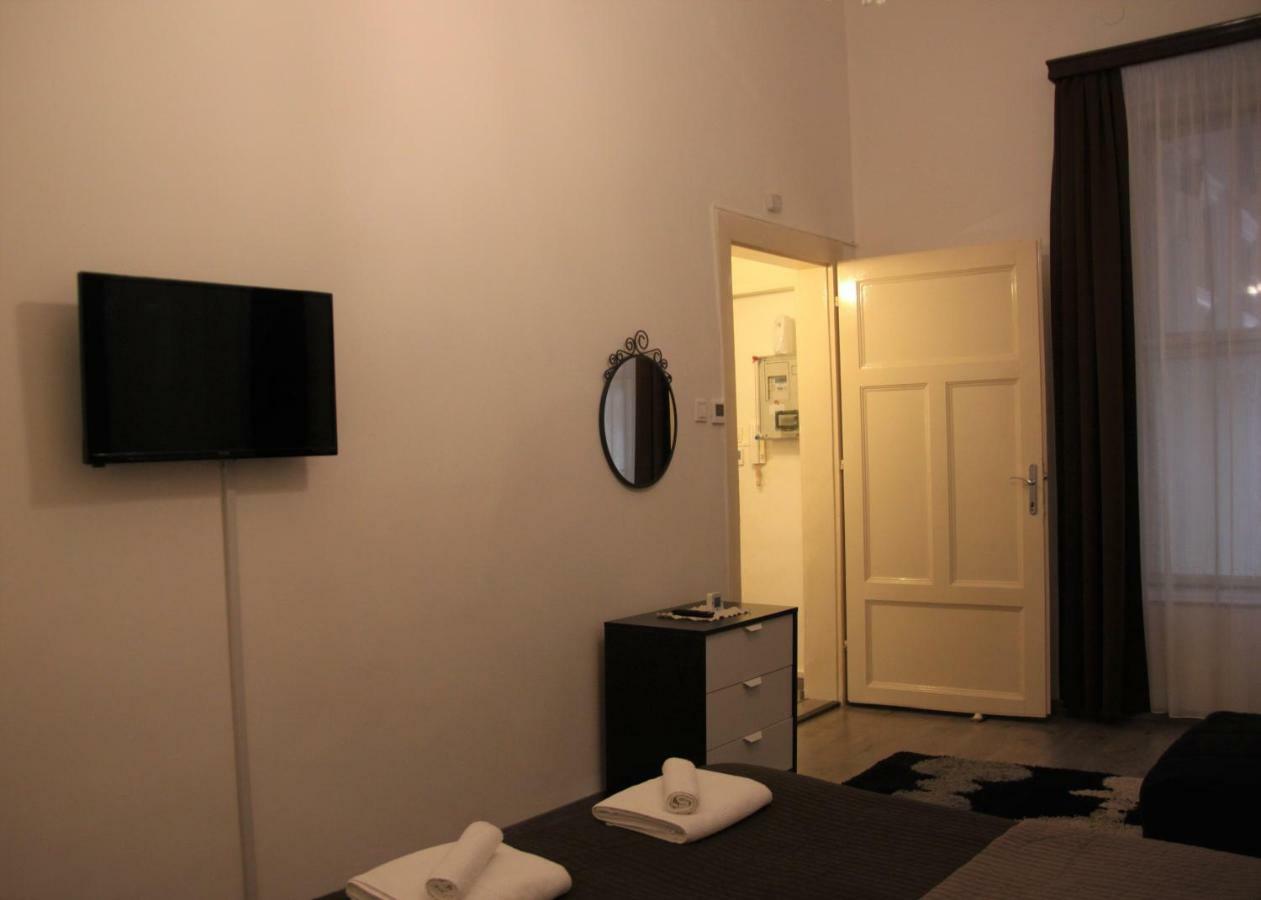 Duna Szecsi Apartman Budapest Exterior photo